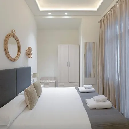 Fresh Velazquez Apartment *